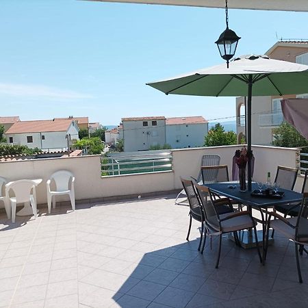 Apartment Josip ポドストラナ エクステリア 写真