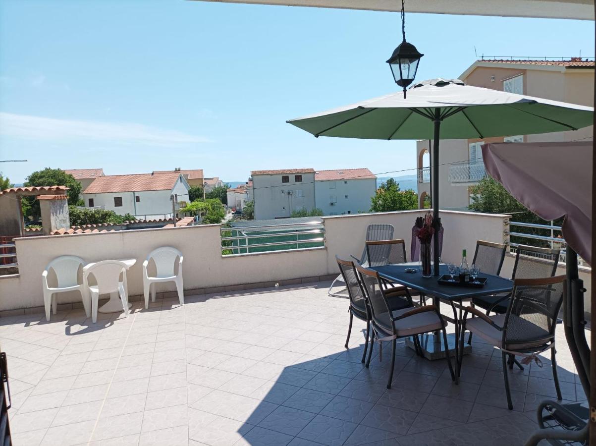Apartment Josip ポドストラナ エクステリア 写真