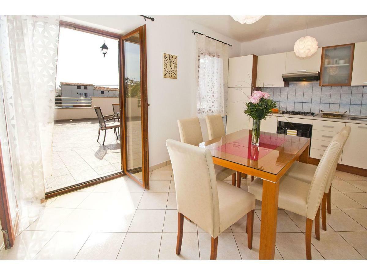 Apartment Josip ポドストラナ エクステリア 写真