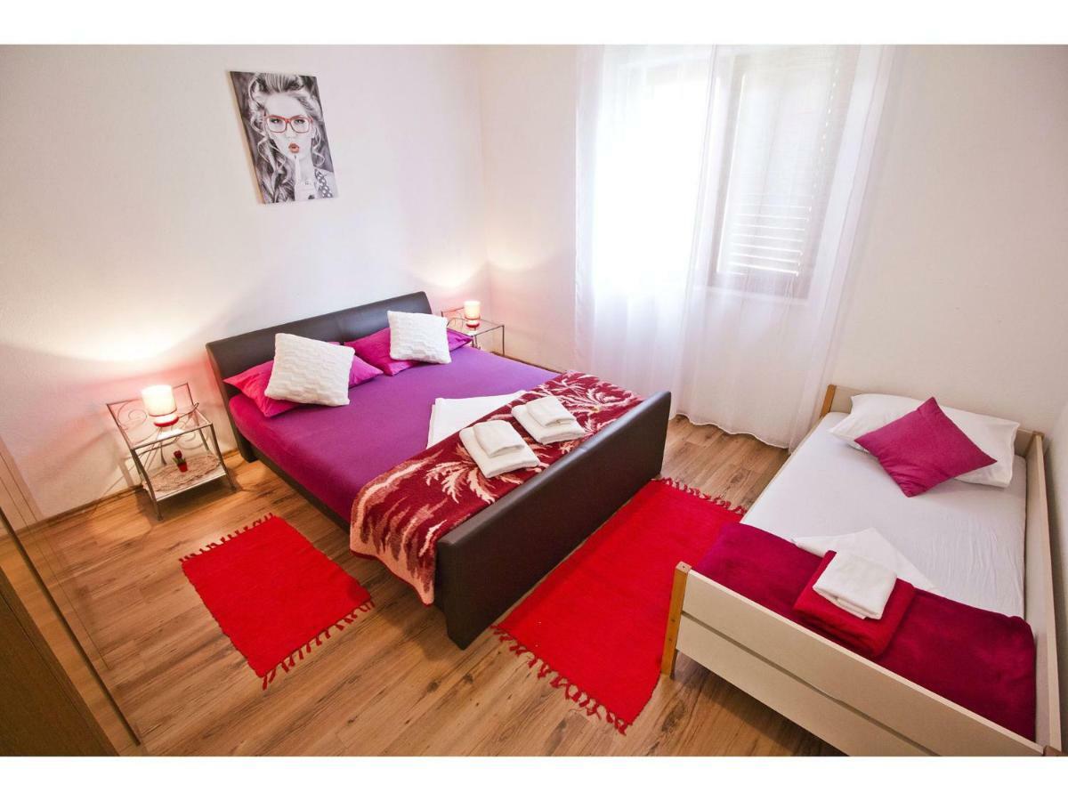 Apartment Josip ポドストラナ エクステリア 写真